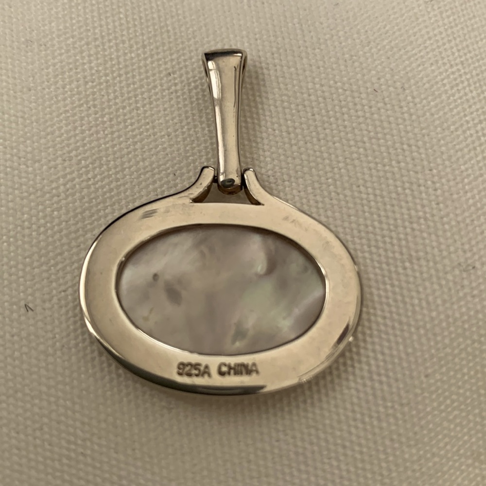 VTG Mosaic Peach Medallion Mother of Pearl inlaid in 925 sterling